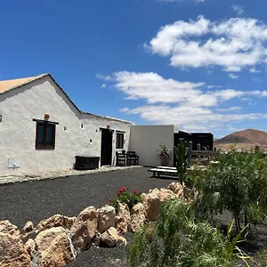 Сasa de vacaciones La Hacienda De, Tefía